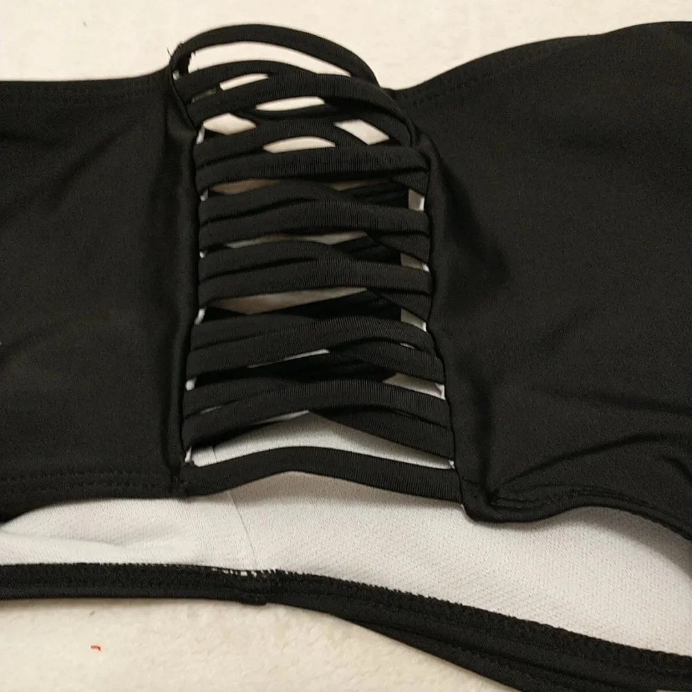 SHEIN Elegant Black Ruffle Bikini